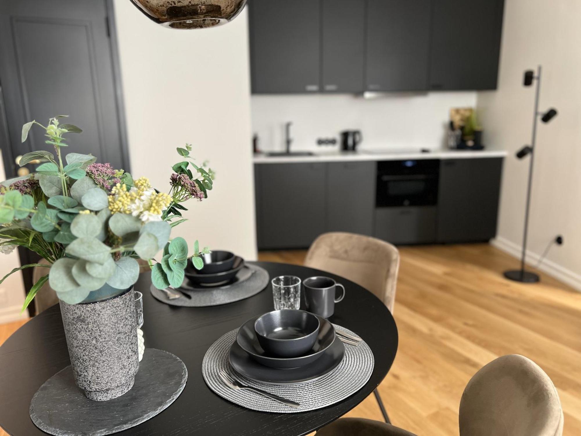 Cozy Apartment In Old Town Тарту Экстерьер фото